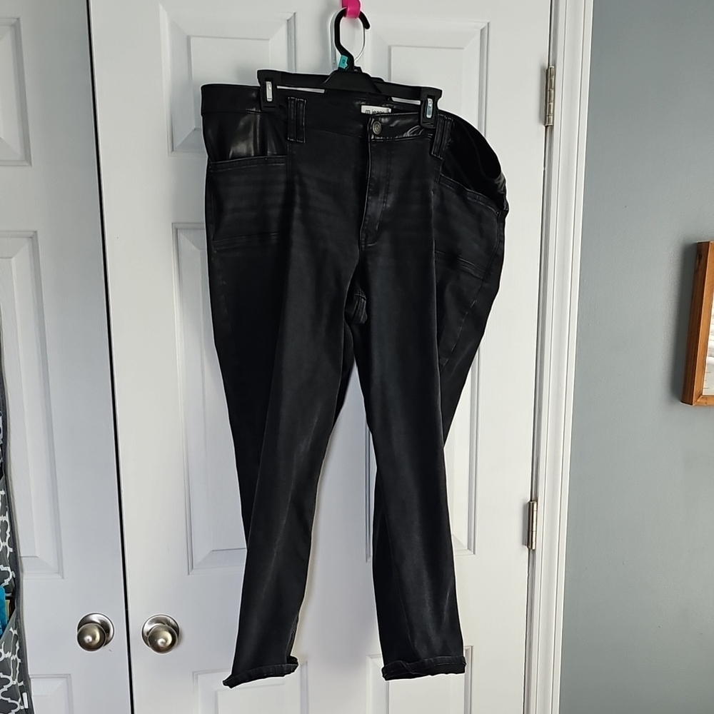 Maurices Black Skinny Jeans Sleek Fit